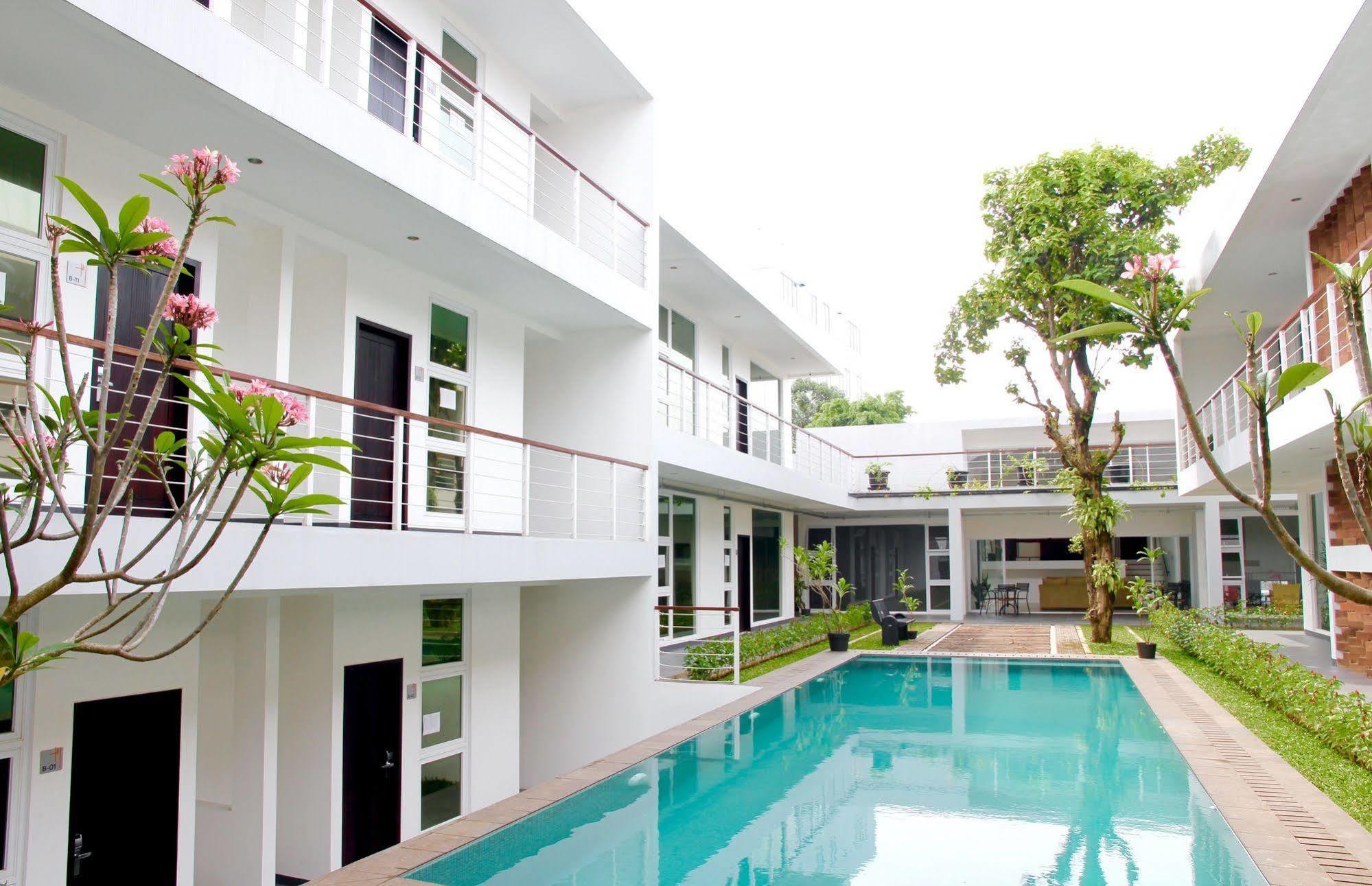 Ampera Avenue Residence Jakarta Buitenkant foto